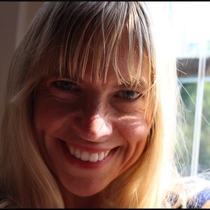 Meet your Posher, Chrisandra